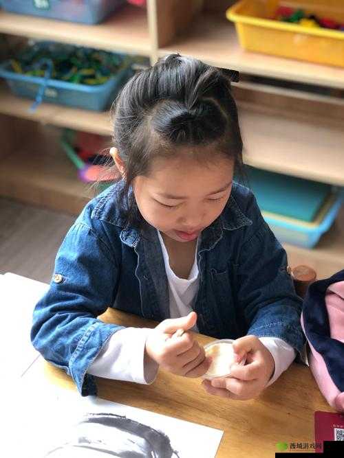 受塞跳 d 放在里面惩戒:一种特殊的行为与体验
